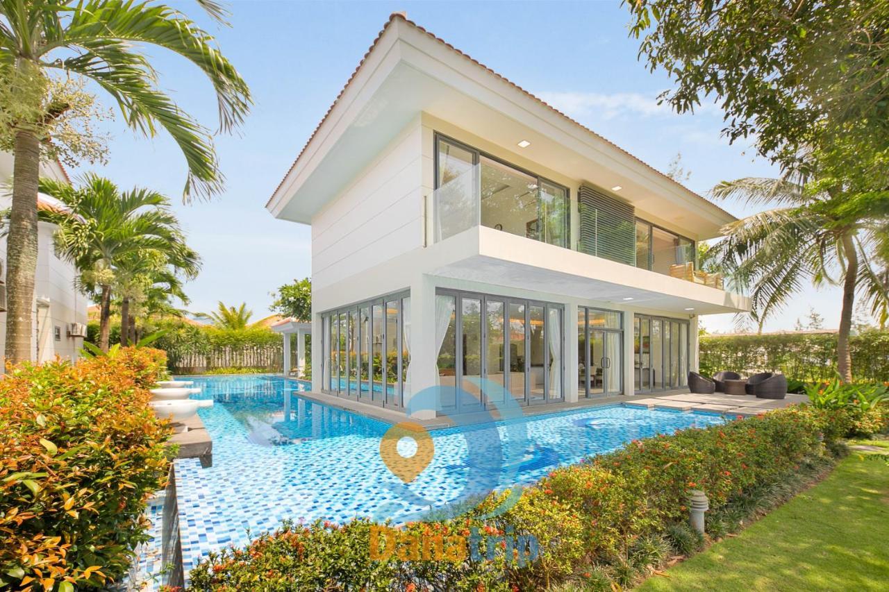 Deluxe Ocean Villa Along The Beach Danang Exterior photo