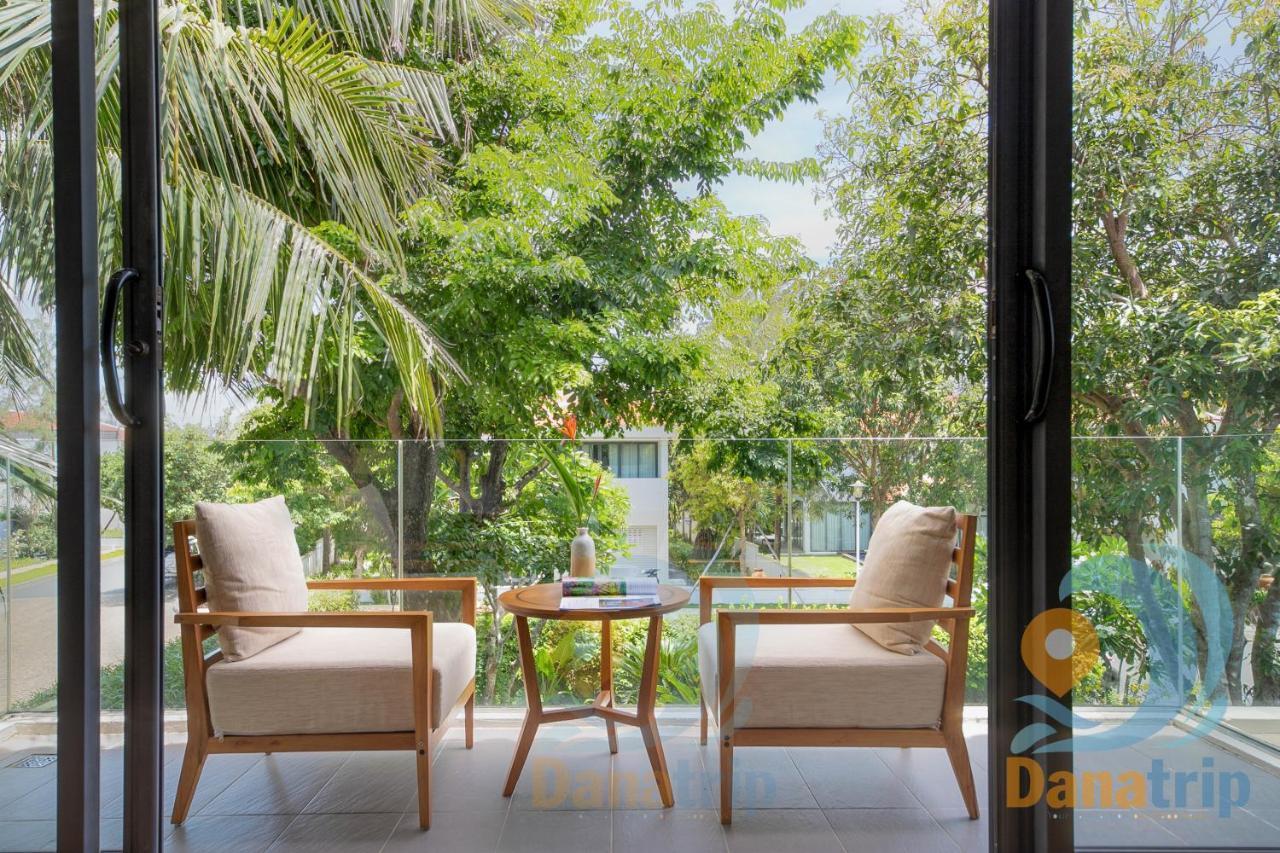 Deluxe Ocean Villa Along The Beach Danang Exterior photo