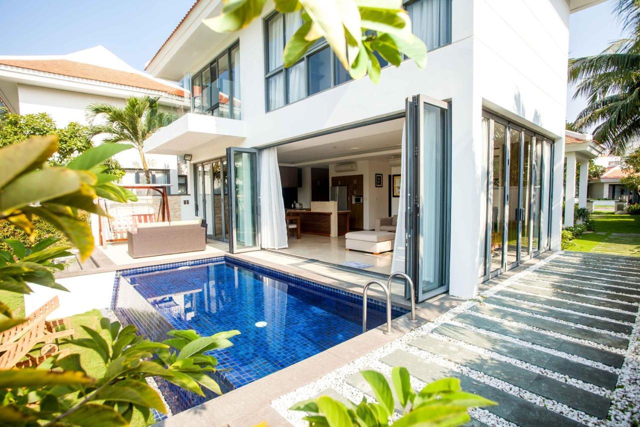 Deluxe Ocean Villa Along The Beach Danang Exterior photo
