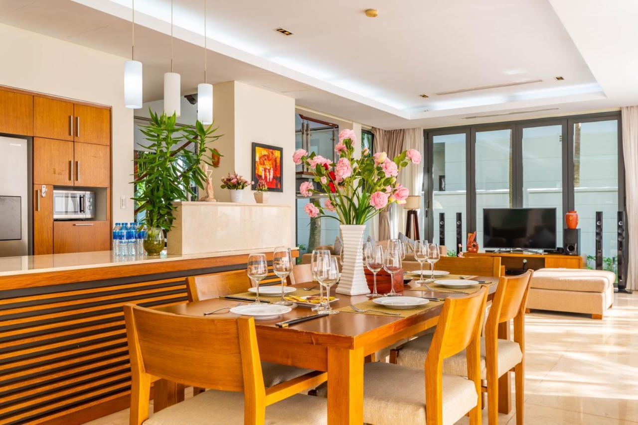 Deluxe Ocean Villa Along The Beach Danang Exterior photo